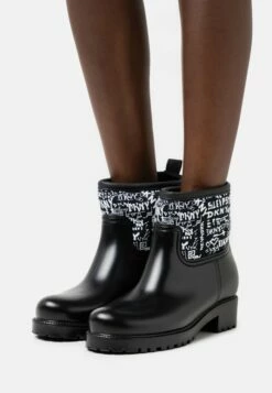 DKNY RAINY SLIP ON BOOTIE - Wellies - Black/white