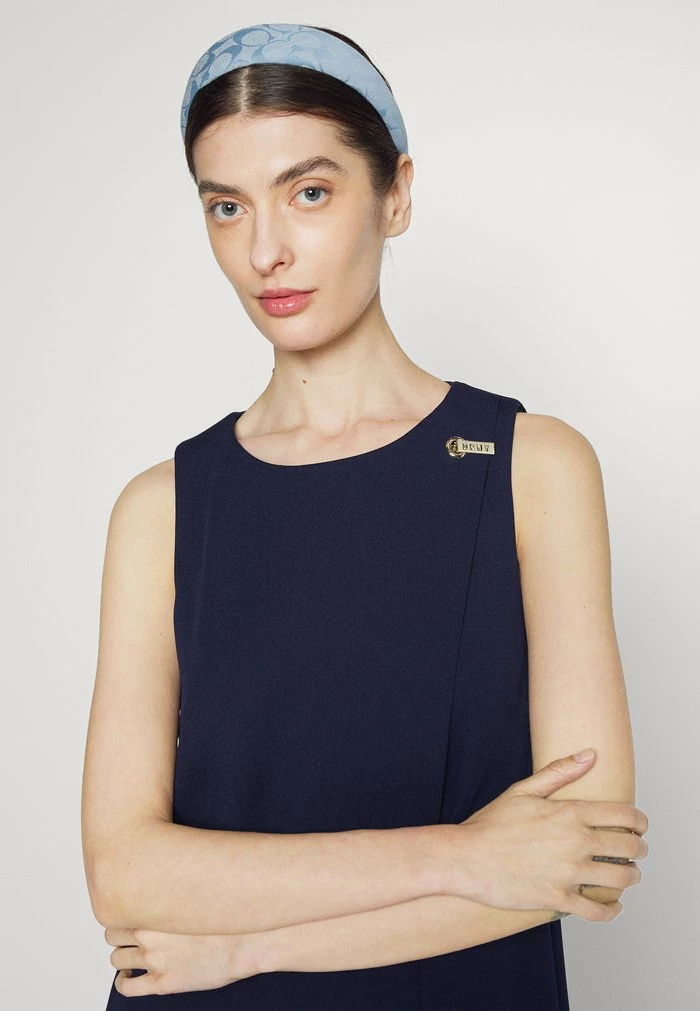 DKNY TRAPEZE WITH LOGO HARDWARE - Jersey Dress - Navy 7 DKNY TRAPEZE WITH LOGO HARDWARE - Jersey Dress - Navy - Image 5