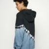 DKNY PLACED TIE DYE RELAXED FIT HOODIE - Zip-up Sweatshirt - Country Blue -Bag Haven Store 5a9d6c8df02041e6bb1ae2d7d0cef4e5