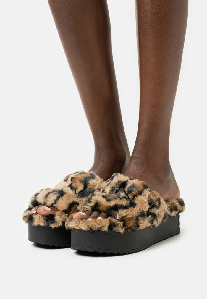 DKNY PALZ SLIDE - Slippers - Camel/multicolor 3 DKNY PALZ SLIDE - Slippers - Camel/multicolor