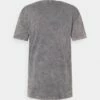 DKNY MINERAL WASH TEE - Print T-shirt - Grey/black -Bag Haven Store 6c7ea4a214ea4f23a1b2f4732b4f27b0