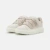 DKNY MARZI - Trainers - Sand/hemp -Bag Haven Store 6d04e4601cb746dfba7590a71d0f336a
