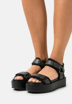 DKNY CERRINA PLATFORM SPORT - Platform Sandals - Black