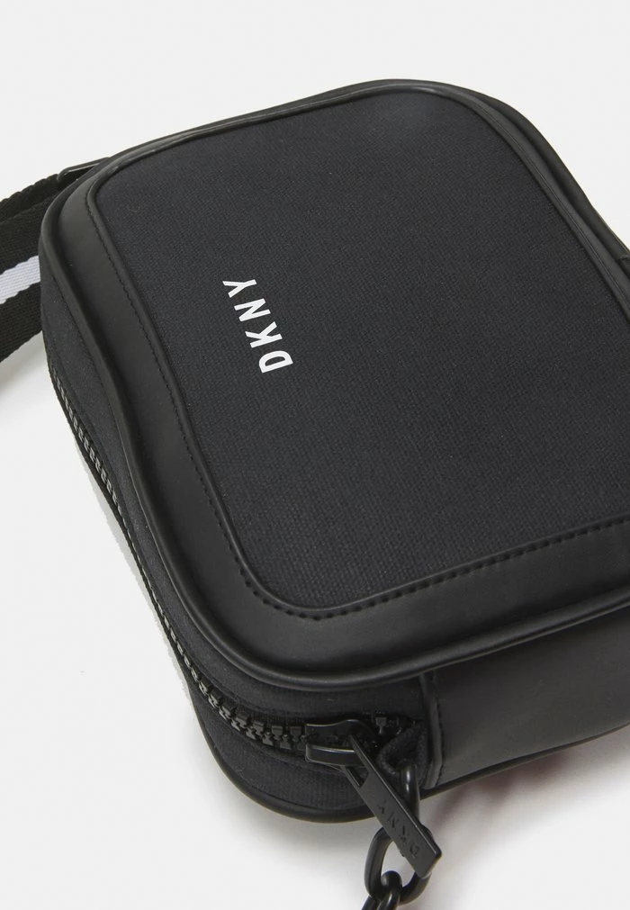 DKNY HANDLE BAG - Across Body Bag - Black 6 DKNY HANDLE BAG - Across Body Bag - Black - Image 4