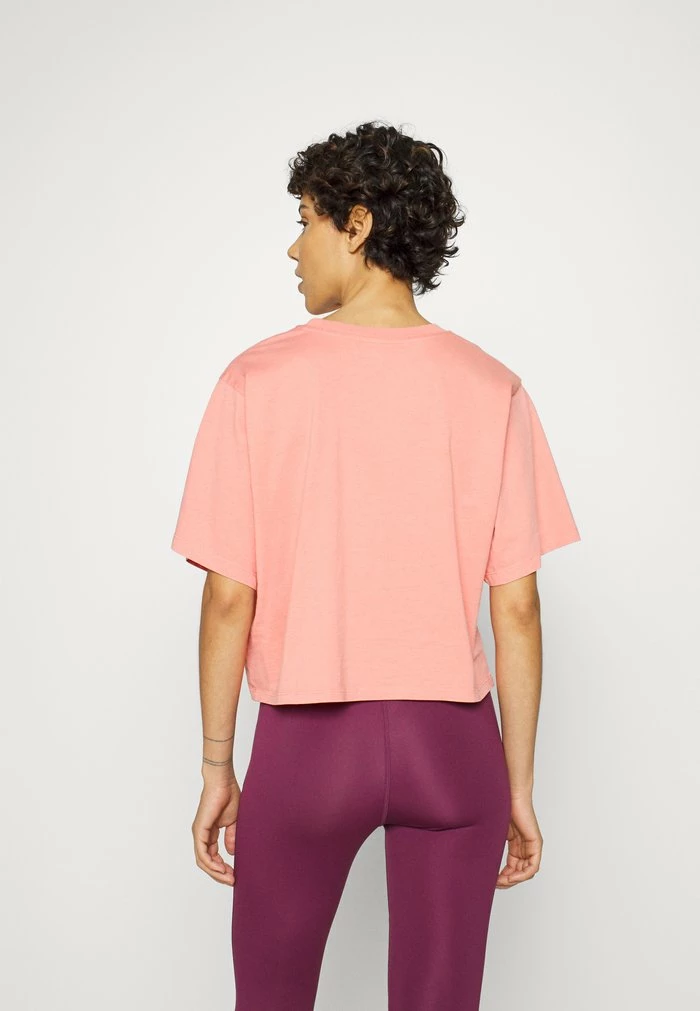 DKNY PIGMENT DYE DISTRESSED CRACKLE LOGO SHORT SLEEVE TEE - Print T-shirt - Sienna 5 DKNY PIGMENT DYE DISTRESSED CRACKLE LOGO SHORT SLEEVE TEE - Print T-shirt - Sienna - Image 3