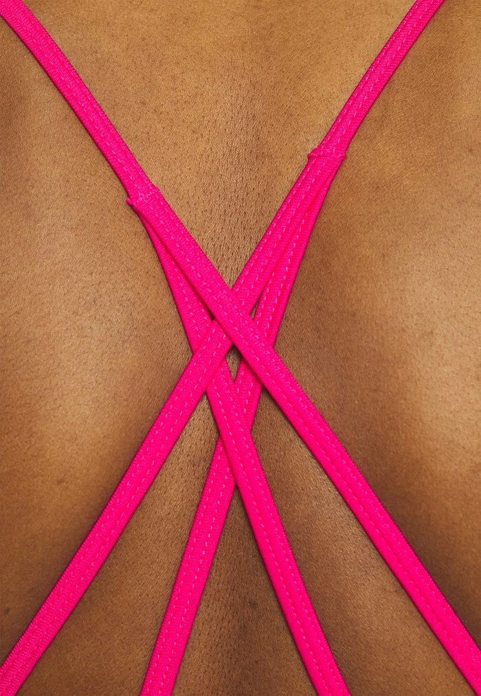 DKNY SEAMLESS STRAPPY CROP REMOVEABLE CUPS - Top - Beetroot 8 DKNY SEAMLESS STRAPPY CROP REMOVEABLE CUPS - Top - Beetroot - Image 6