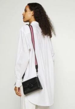 DKNY LEINA FLAP CBODY - Across Body Bag - Black