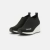 DKNY PARKS WEDGE - Trainers - Black 11 DKNY PARKS WEDGE - Trainers - Black -Bag Haven Store d8fab2f2c19a49a4a1ddd851e4d59b45