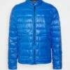 DKNY QUILTED LIGHT WEIGHT JACKET - Light Jacket - Transit Blue -Bag Haven Store e333fc4f965245b68be87cd3aea69199