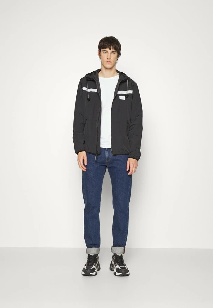 DKNY TECH HOODIE - Summer Jacket - Black 4 DKNY TECH HOODIE - Summer Jacket - Black - Image 2