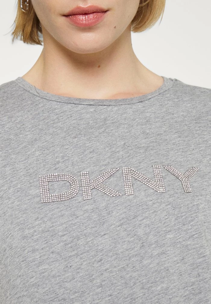 DKNY LOGO - Print T-shirt - Avenue Grey/silver 8 DKNY LOGO - Print T-shirt - Avenue Grey/silver - Image 6