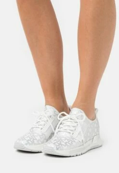 DKNY NATALIE LACE UP - Trainers - White/silver