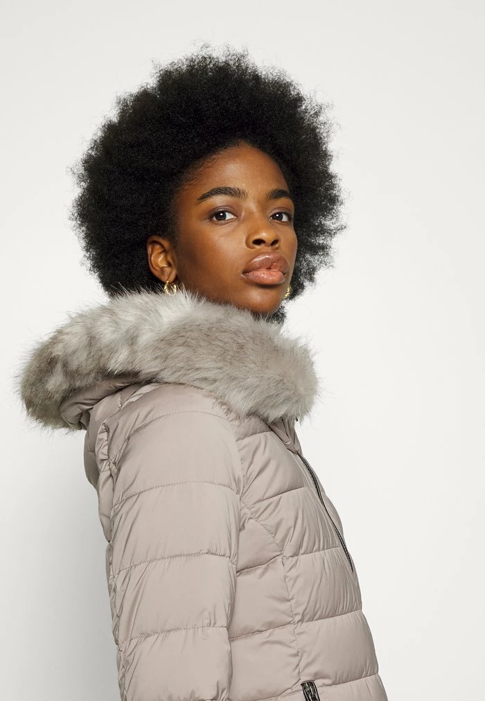 DKNY SHORT PUFFERS - Winter Jacket - Thiste 8 DKNY SHORT PUFFERS - Winter Jacket - Thiste - Image 6