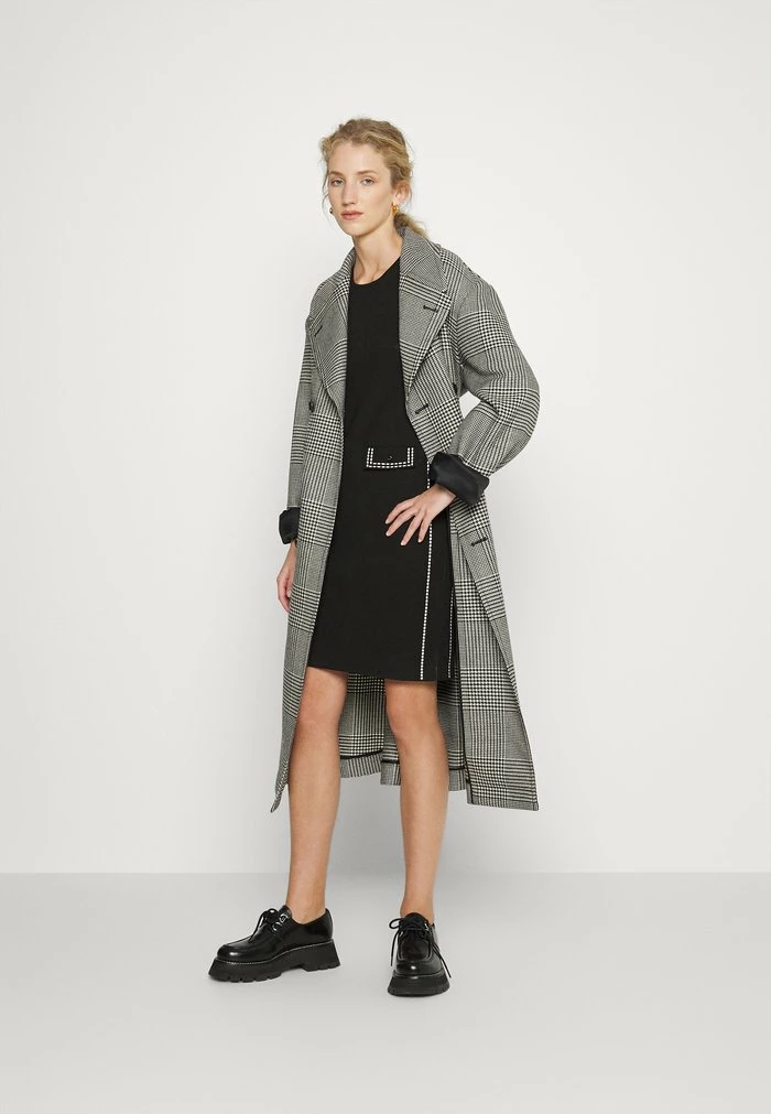 DKNY ELBOW SLEEVE SHEATH - Jumper Dress - Black/ivory 4 DKNY ELBOW SLEEVE SHEATH - Jumper Dress - Black/ivory - Image 2