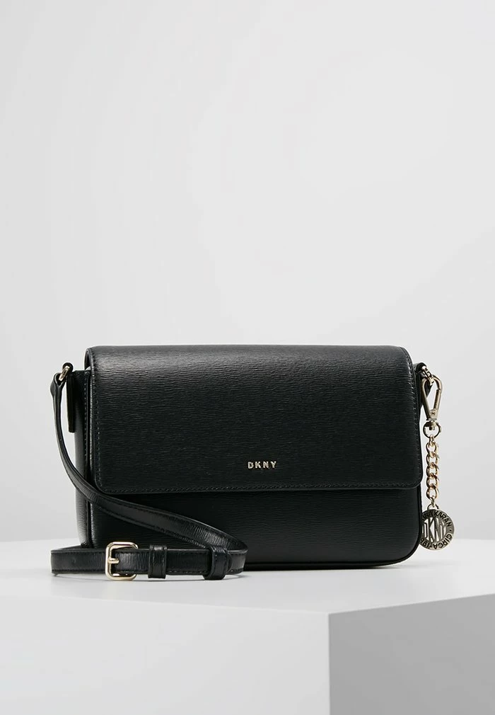 DKNY BRYANT FLAP CBODY SUTTON - Across Body Bag - Black/gold 3 DKNY BRYANT FLAP CBODY SUTTON - Across Body Bag - Black/gold